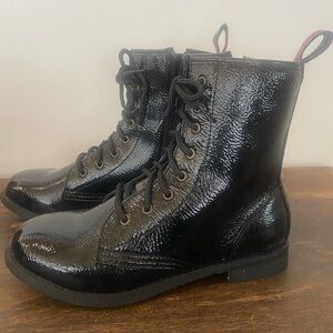 New black shiny Chelsea boots 8